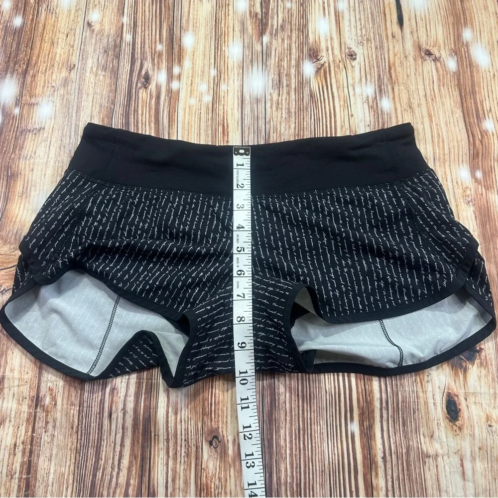 Lululemon Women’s Running Shorts Black White Printed Writing Size 6